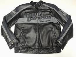Harley-Davidson de retour en blouson de cuir noir pour hommes